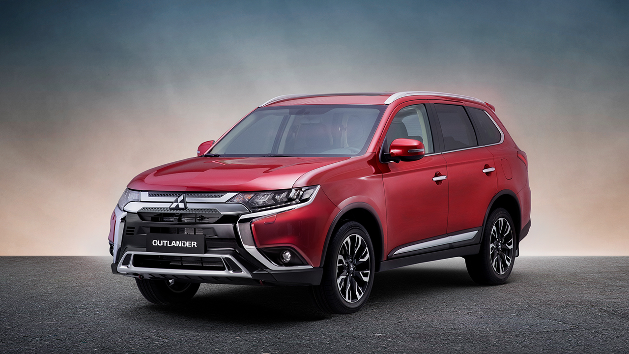 Cận cảnh chiếc Mitsubishi Outlander 2021 mang nhiều cải tiến